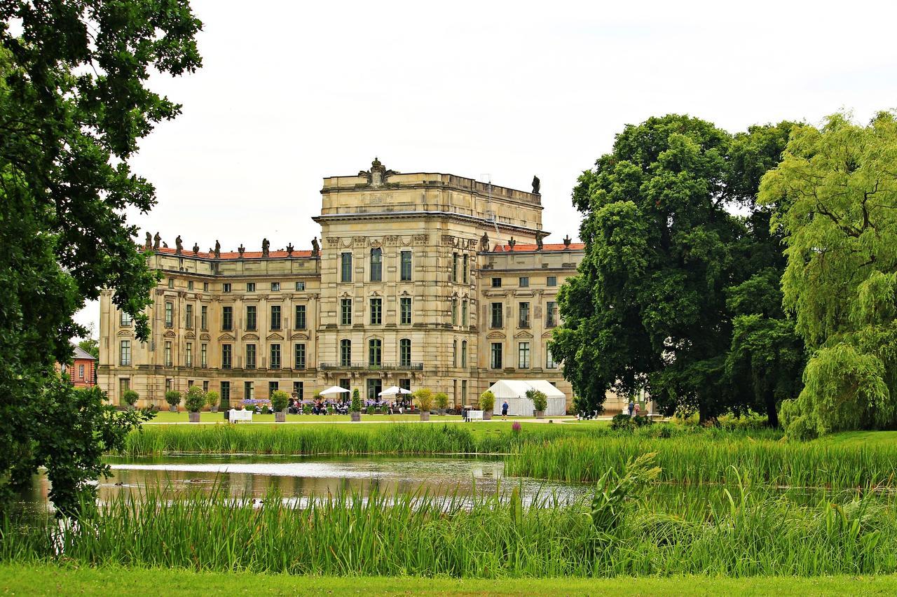 Hotel Erbprinz & Restaurant "Prinzenstube" Ludwigslust Bagian luar foto